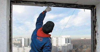 Демонтаж остекления балкона в Тайшете - цена от 582 руб. - Сварной-Тшт